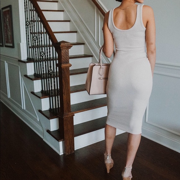 Knit body-con tan midi dress - Picture 4 of 8